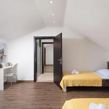 Hacienda Nikolic * ميلنا