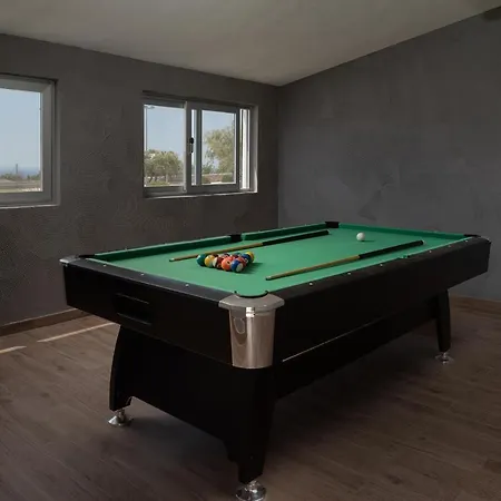 فيلة Hacienda Nikolic