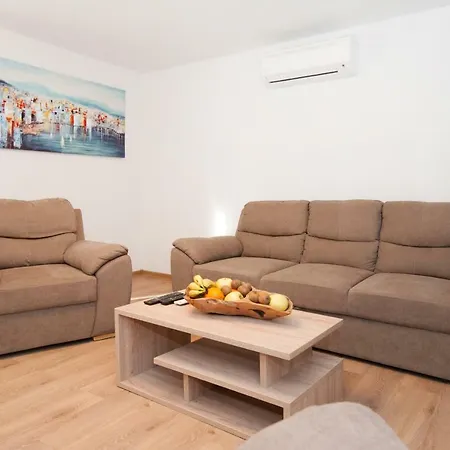 Hacienda Nikolic * ميلنا